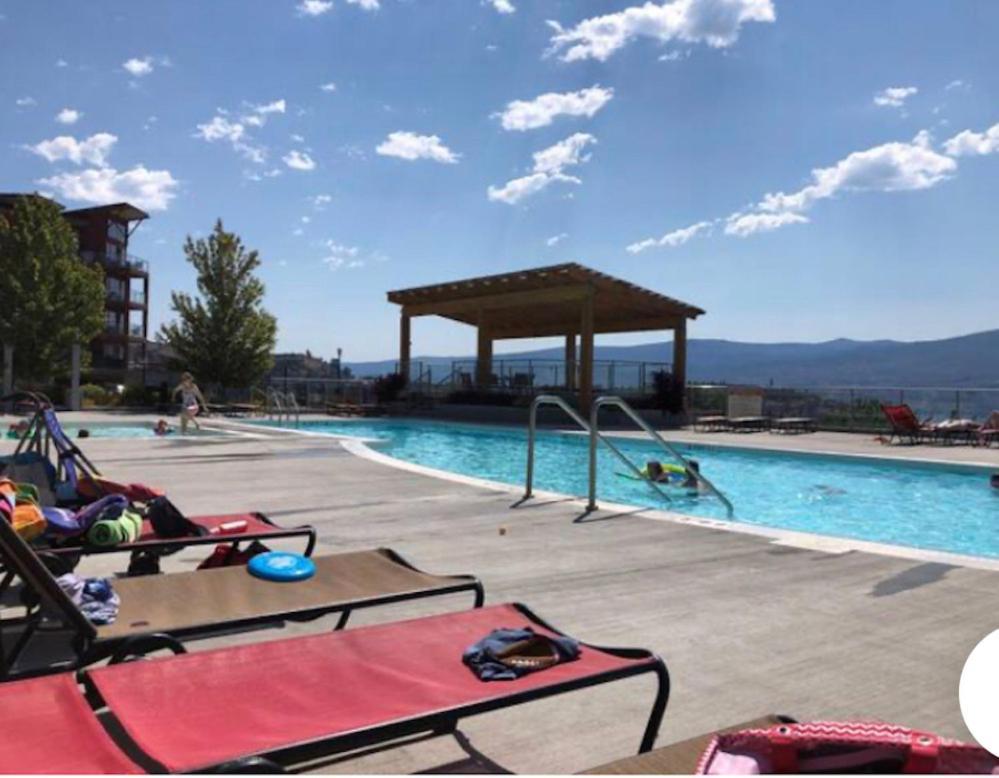 Stay In The Okanagan - Copper Sky, West Kelowna Bagian luar foto