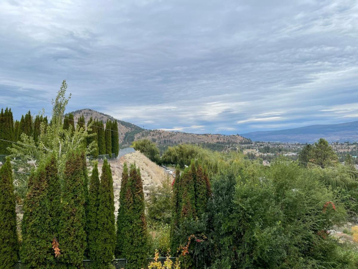 Stay In The Okanagan - Copper Sky, West Kelowna Bagian luar foto