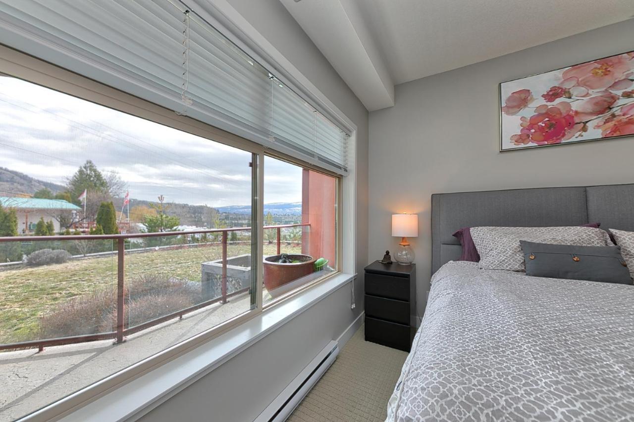 Stay In The Okanagan - Copper Sky, West Kelowna Bagian luar foto