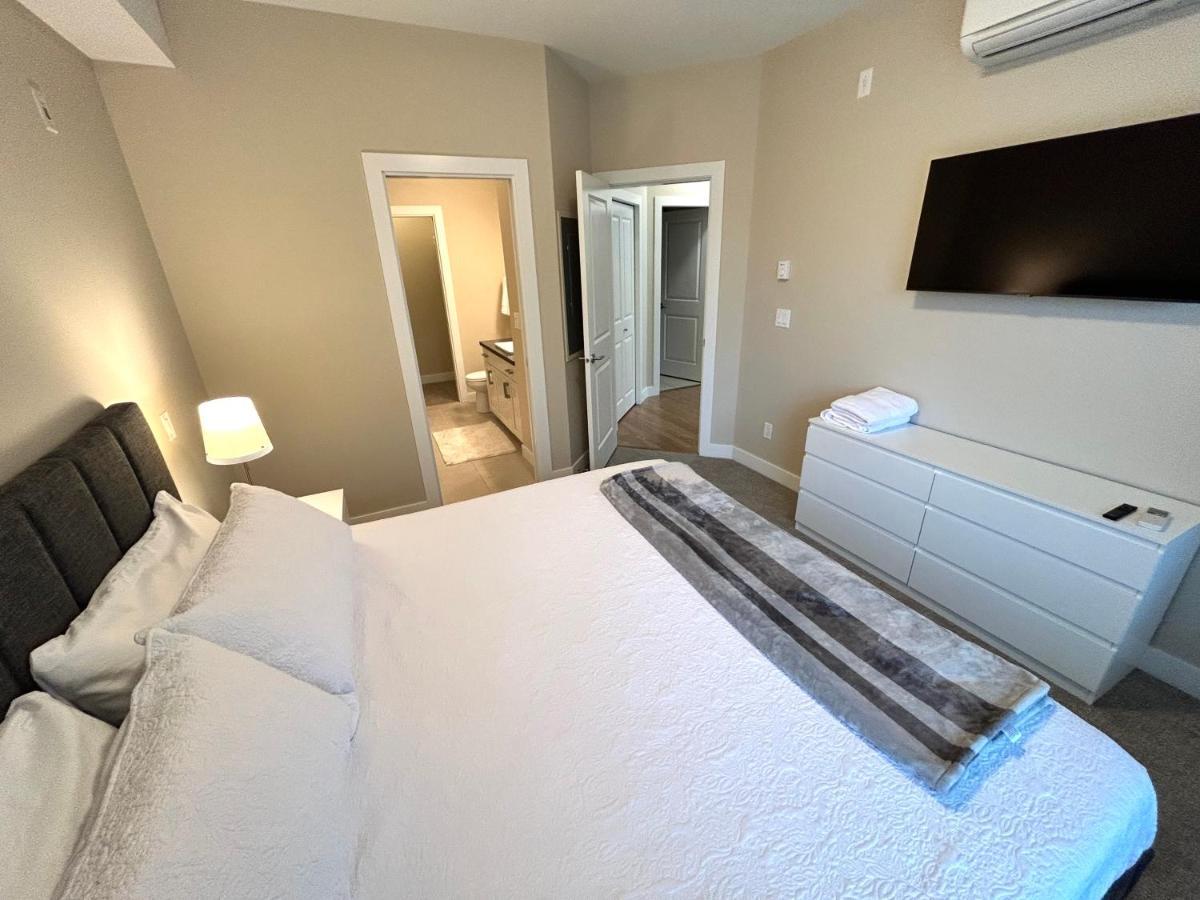 Stay In The Okanagan - Copper Sky, West Kelowna Bagian luar foto